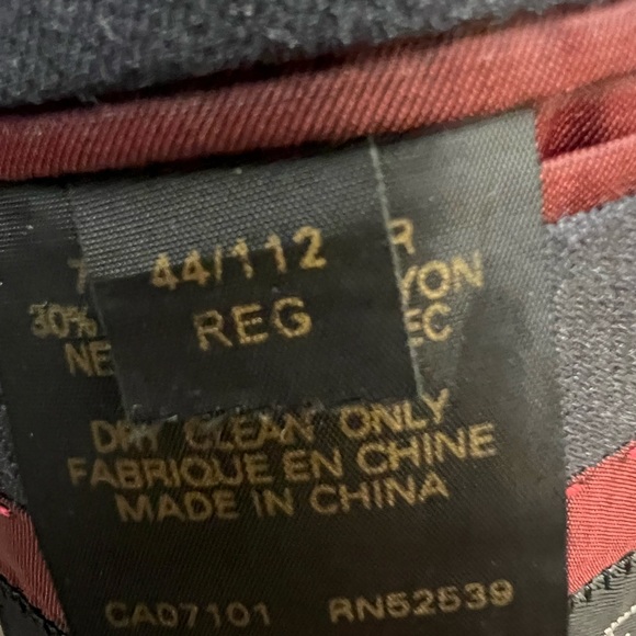 ELEGANTE UOMO MENS DRESS BLAZER SIZE 44R, 70% POLY. 30% RAYON. - Picture 7 of 10